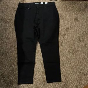 Time & Tru High Rise Skinny Jeans